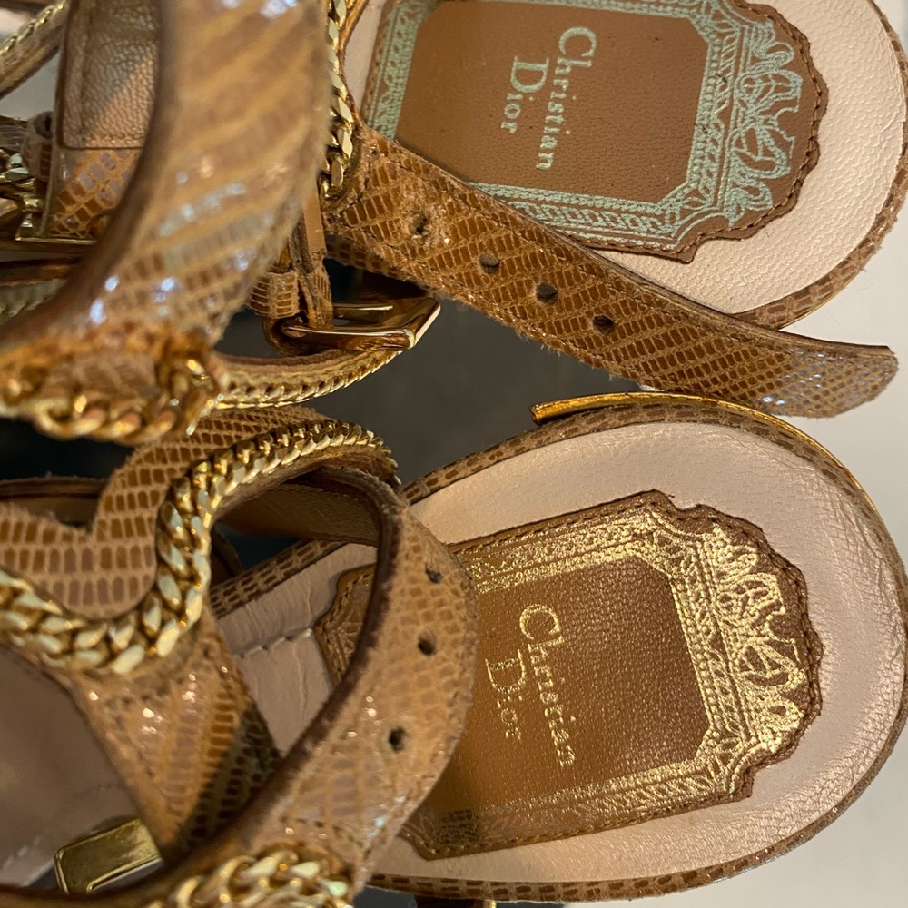 Authentic Christian Dior stilettos size 8.5 US. Lightly worn, high quality - Picture 5 of 12